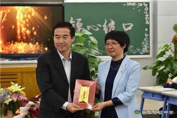 董宇瓜辉采访越南老师,东西方教育理念的碰撞与融合