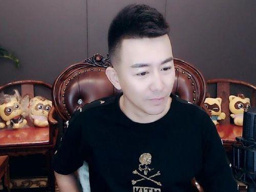 网红大俊哥,网红界的幽默担当，带你领略网络笑果