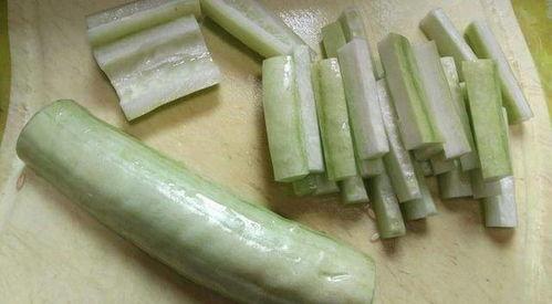 吃白瓜跑肚子,揭秘吃白瓜跑肚子的原因与对策