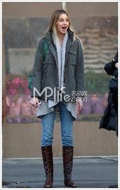 明星军装裤,明星演绎时尚军装裤风采