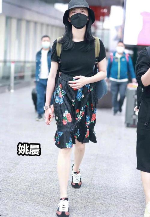 女明星休闲衣服,女明星们的私服穿搭指南